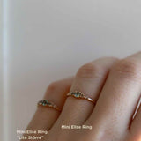 Unik! Mini Elise Ring med Olivgrön Safir och Chokladdiamanter